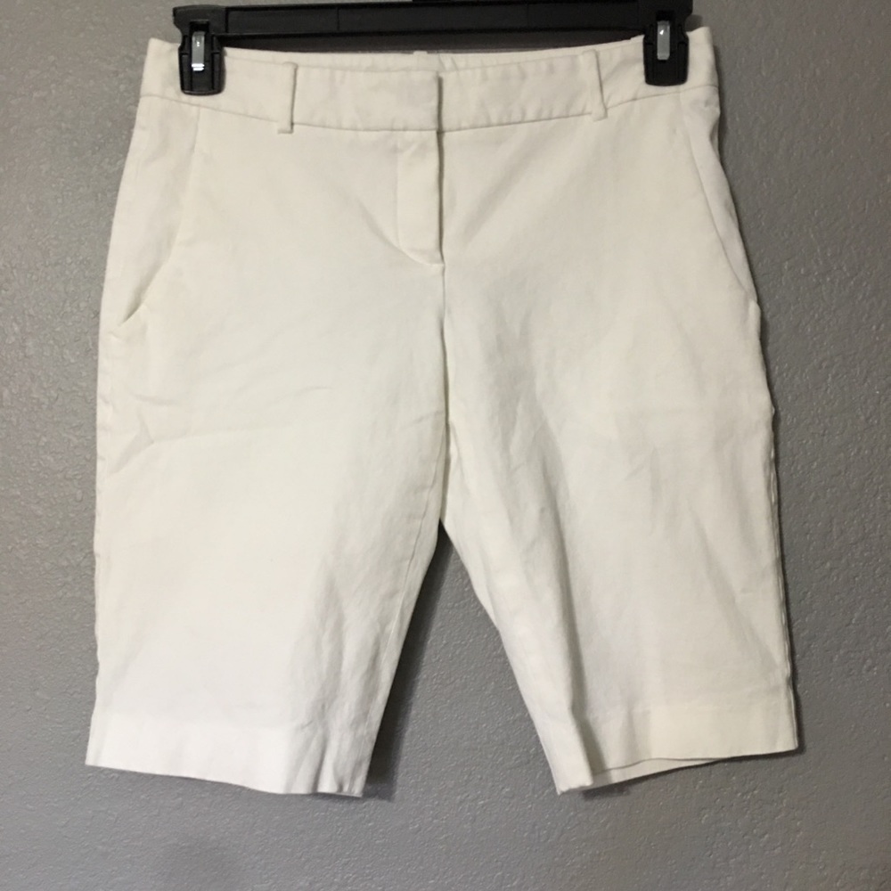 Theory Women’s White Short size 8